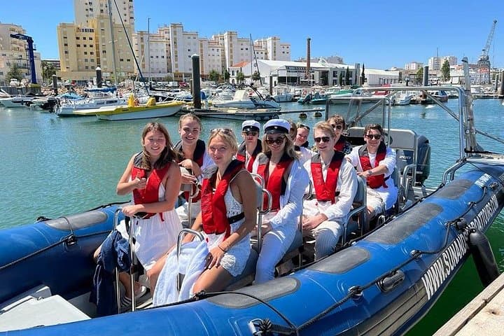 Private Boat Tour through the Benagil Caves
