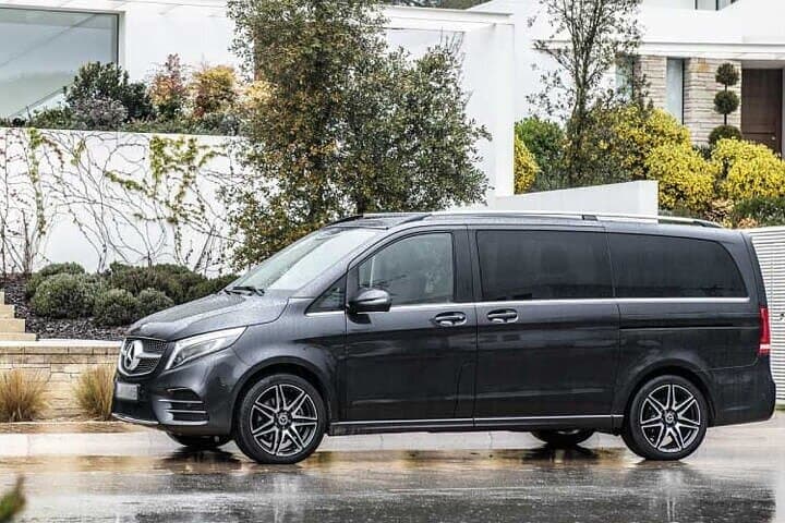 Departure by MiniVan from Portimão Area to Faro Airport FAO