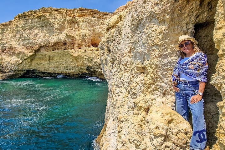 Algarve to Lisbon private transfer with Stops