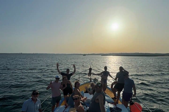Sunset Cruise 2 Hour Scenic Tour with Drinks