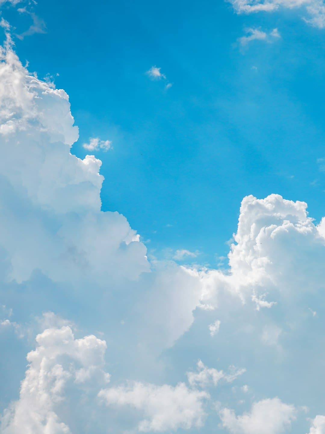 white clouds and blue sky during daytime